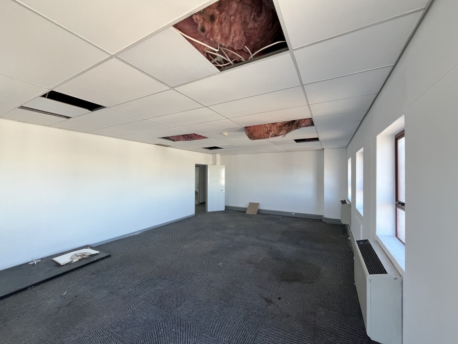 To Let commercial Property for Rent in Bo Oakdale Western Cape